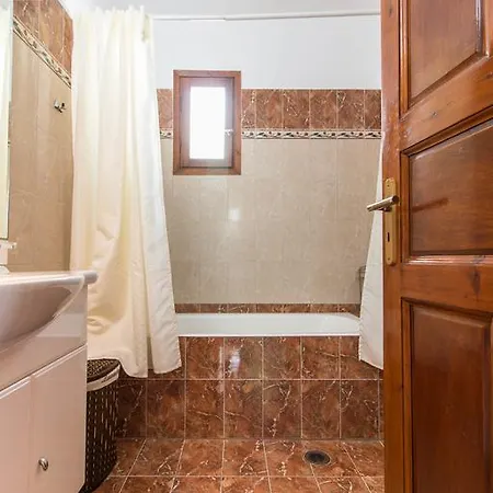 Iliana By The Beach Villa